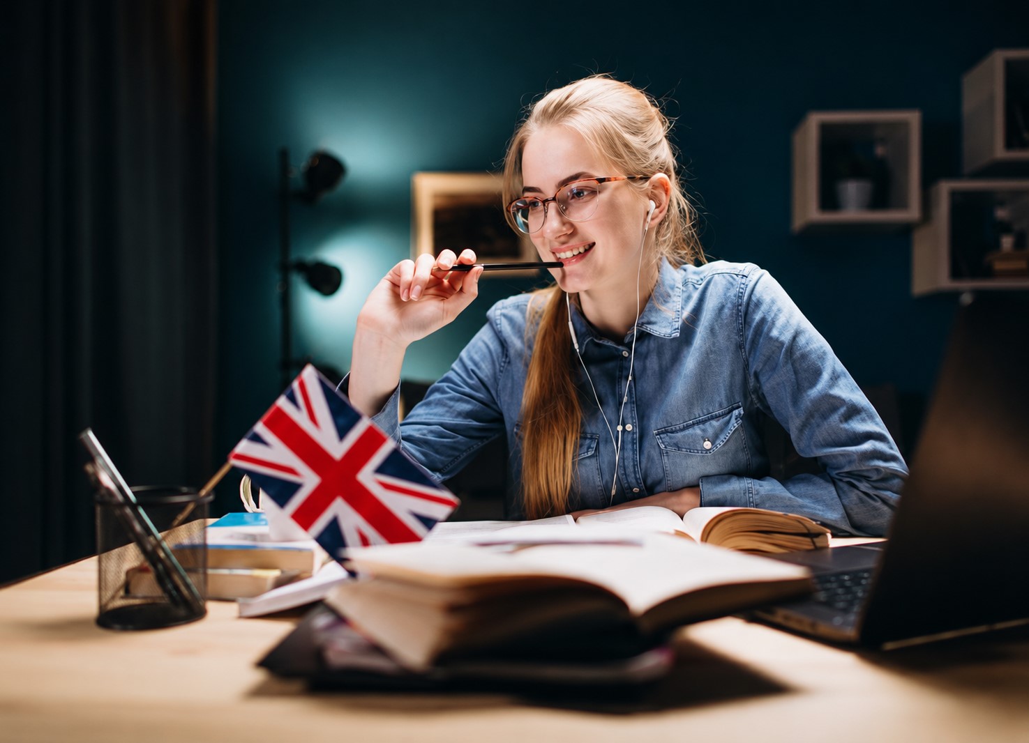 essay guidance for UK students