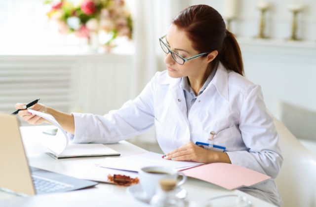 Evidence based practice coursework tutor