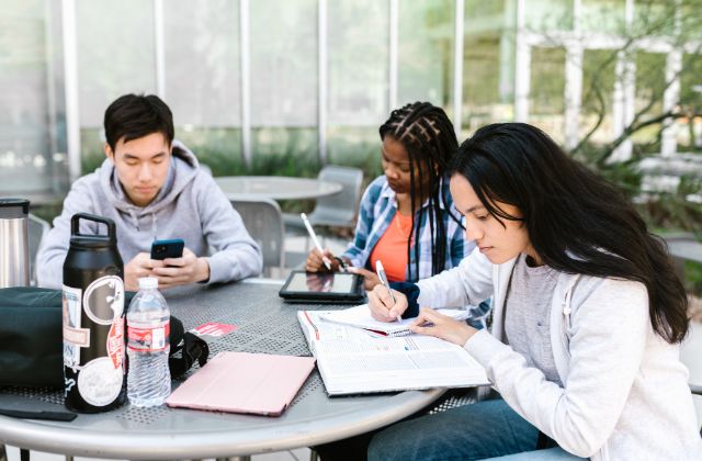 Homework support England with online subject tutoring