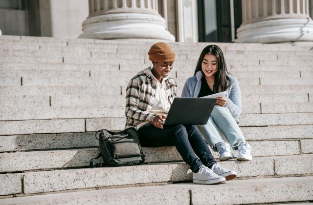 Online HR tutor UK