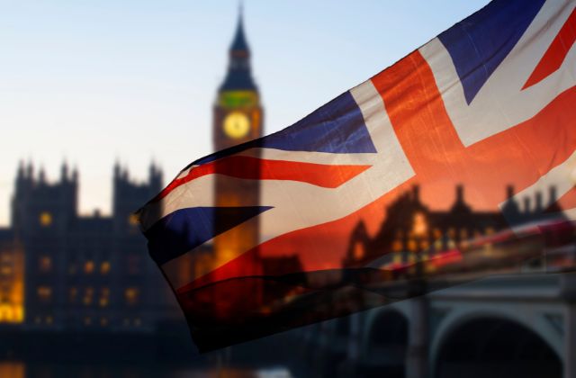 Thesis writing support UK for university students